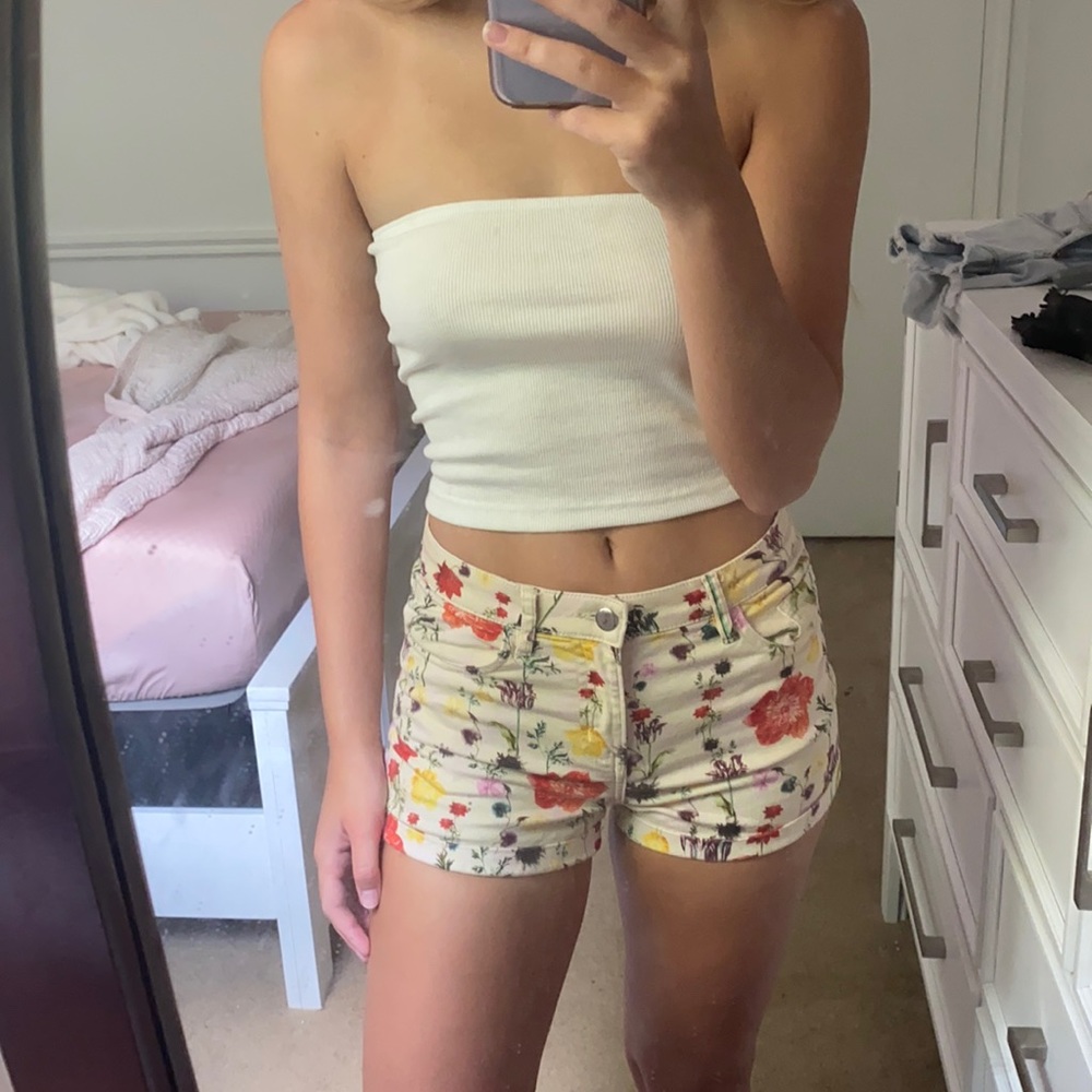 Brand:H&M size:4 color:Yellow,Red,Green,pink,etc.